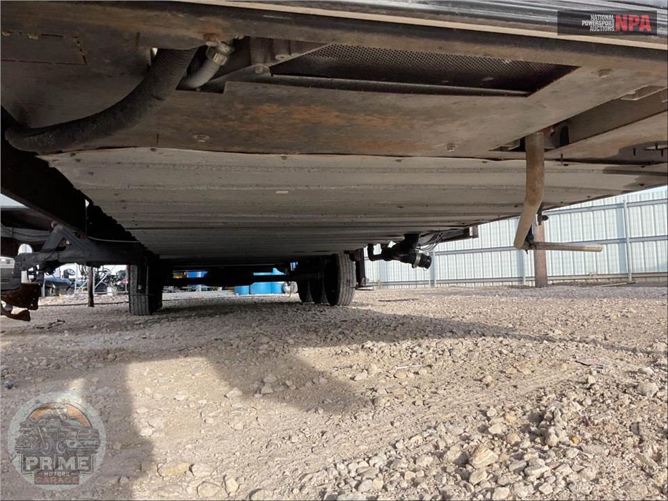 2015 Crossroads Rv LAS VEGAS - ELEVATION TOY HAULER TOY HAULER SERIES — фото 47