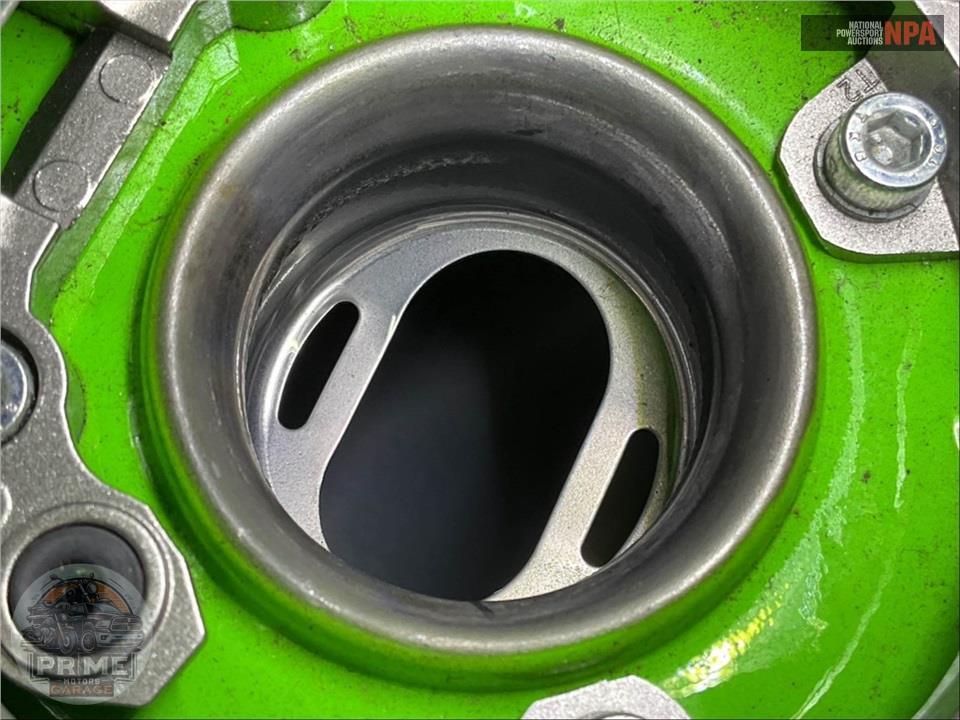 2025 Kawasaki ZX1002MSFAL NINJA ZX-10R KRT — фото 17