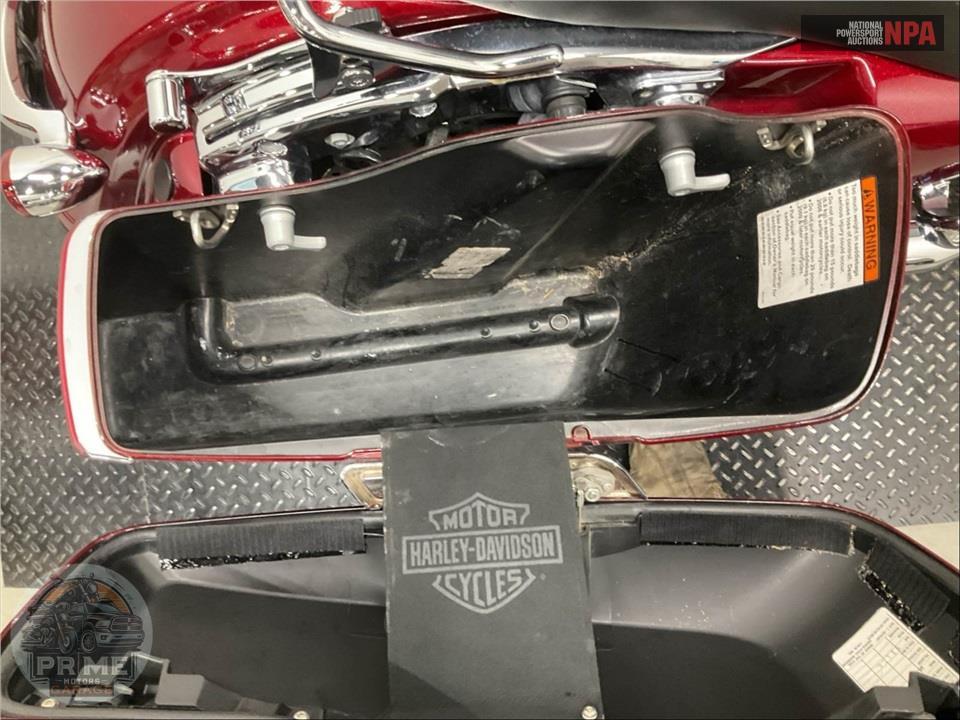 2017 Harley-Davidson FLTRXS ROAD GLIDE SPECIAL — фото 24
