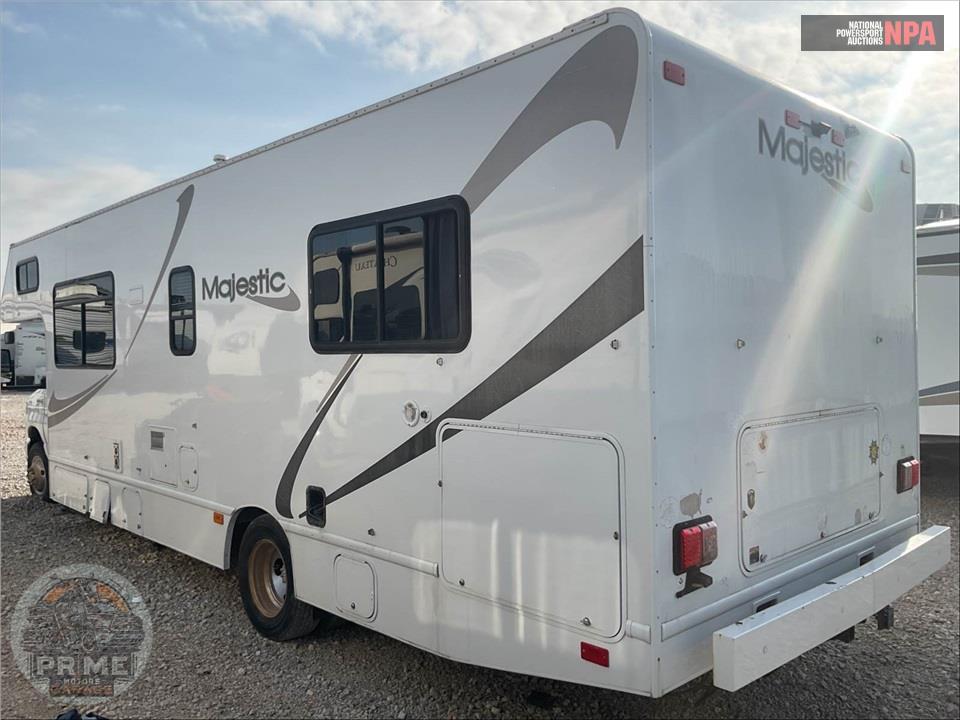 2013 Thor Motor Coach M-28A - MAJESTIC SERIES — фото 4