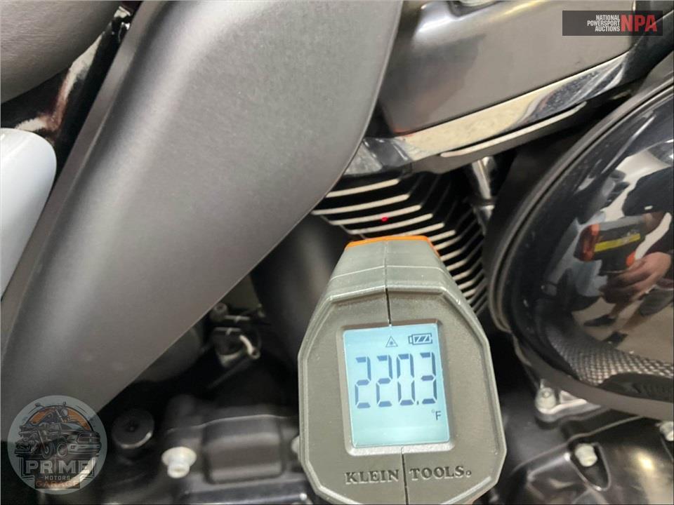 2025 Harley-Davidson FLHTCUTG TRI GLIDE ULTRA CLASSIC — фото 8