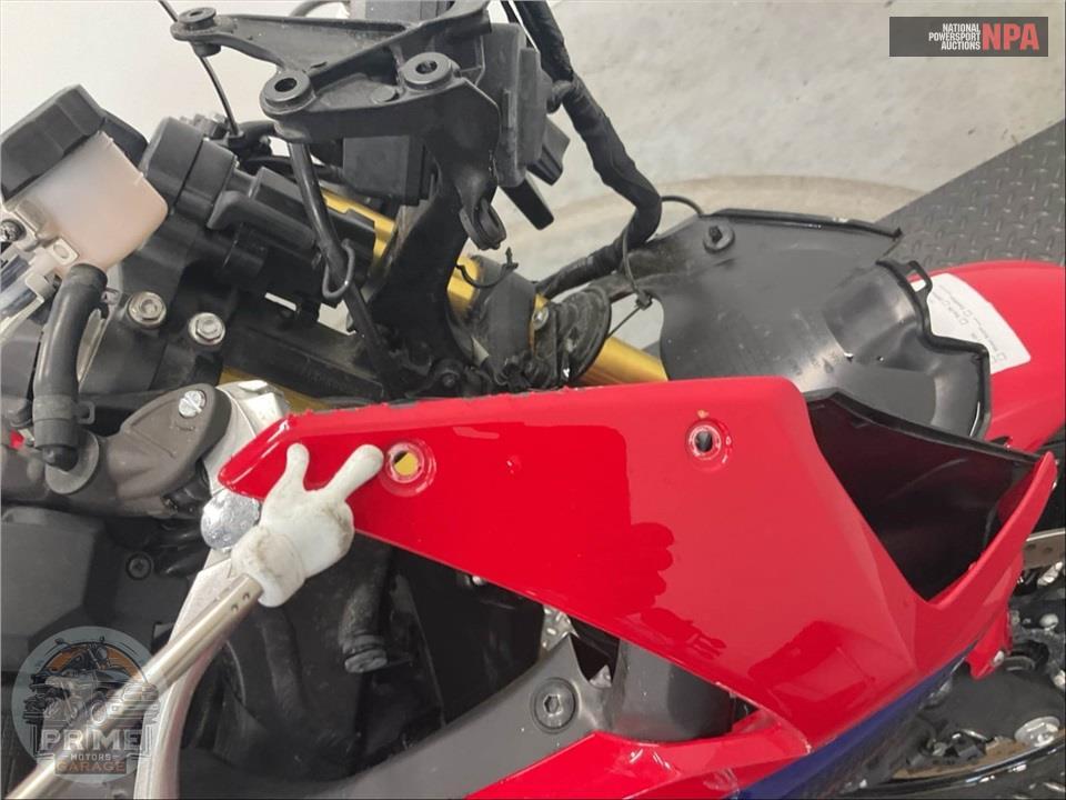 2023 Honda CBR1000RR — фото 27