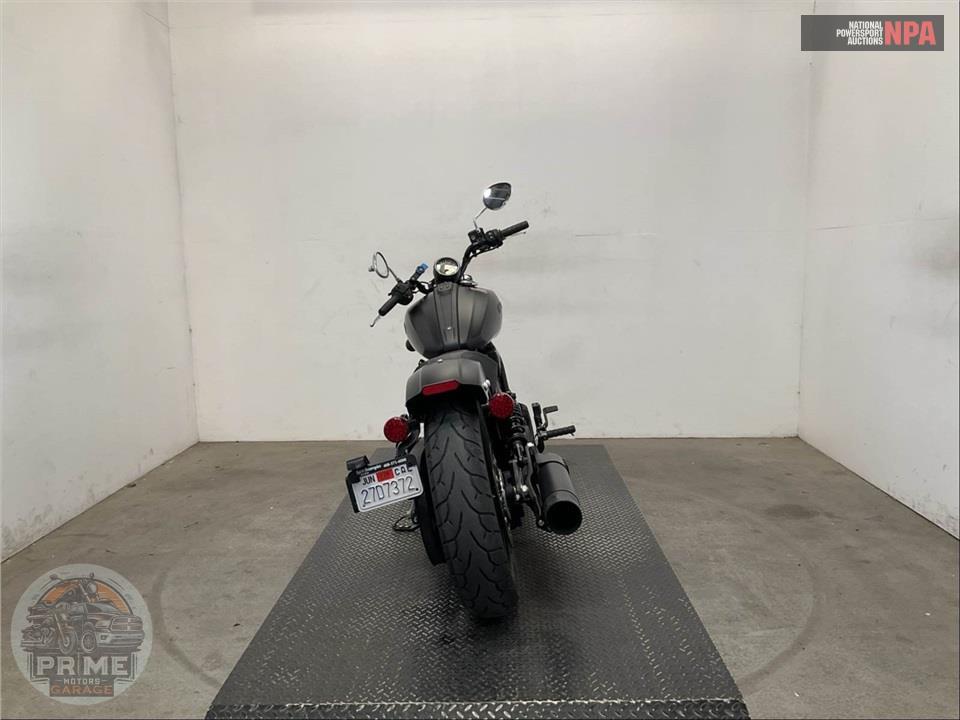 2025 Indian Motorcycle SCOUT SIXTY BOBBER LIMITED (SMOKE) — фото 4