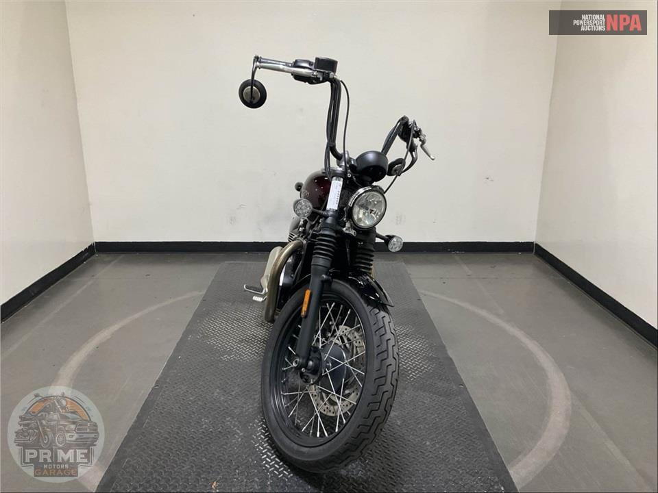 2018 Triumph BONNEVILLE BOBBER (RED/GREEN) — фото 2