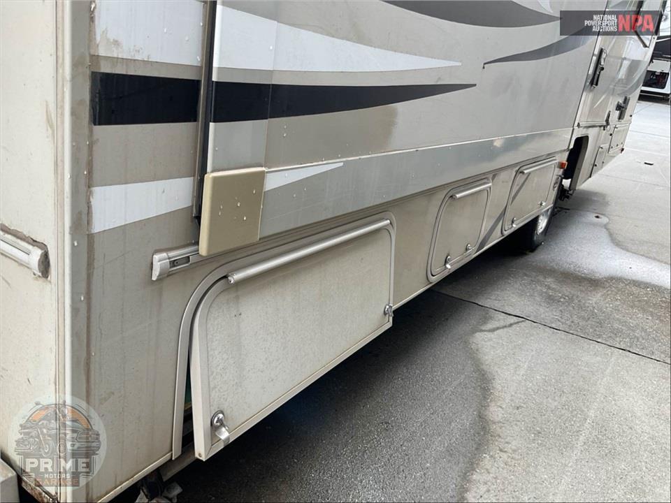 2015 Coachmen By Forest River M-280 DS CHEVROLET 4500 - LEPRECHAUN SERIES — фото 71