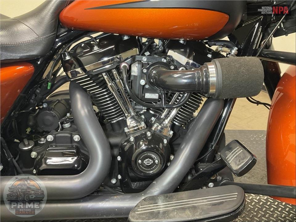 2019 Harley-Davidson FLHXS STREET GLIDE SPECIAL — фото 6