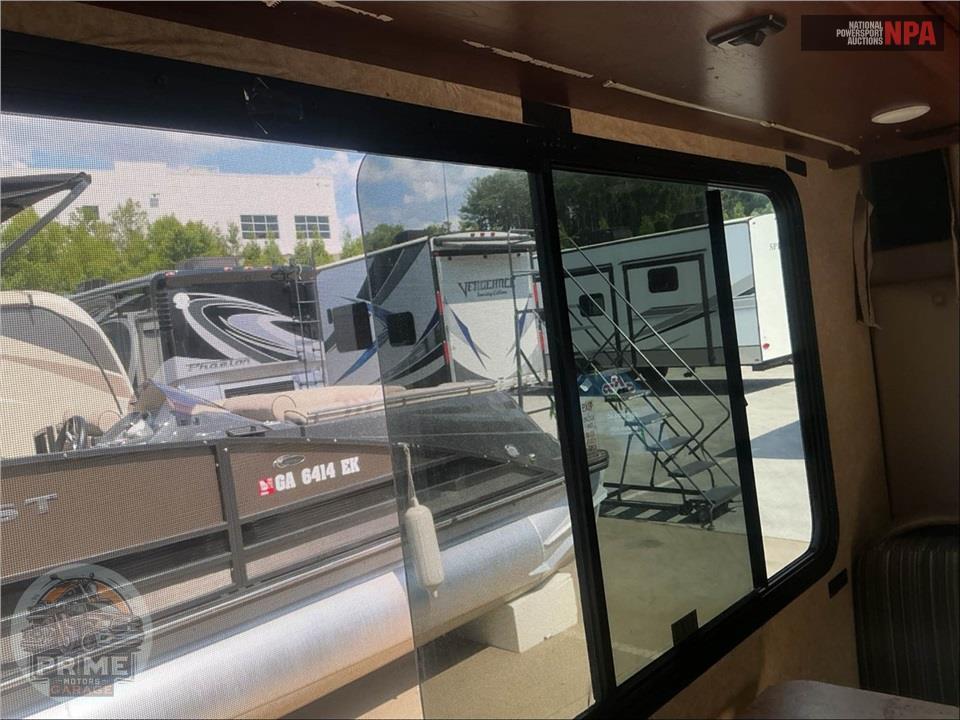 2016 Thor Motor Coach M-23H FORD E450-V10 - FREEDOM ELITE SERIES — фото 25