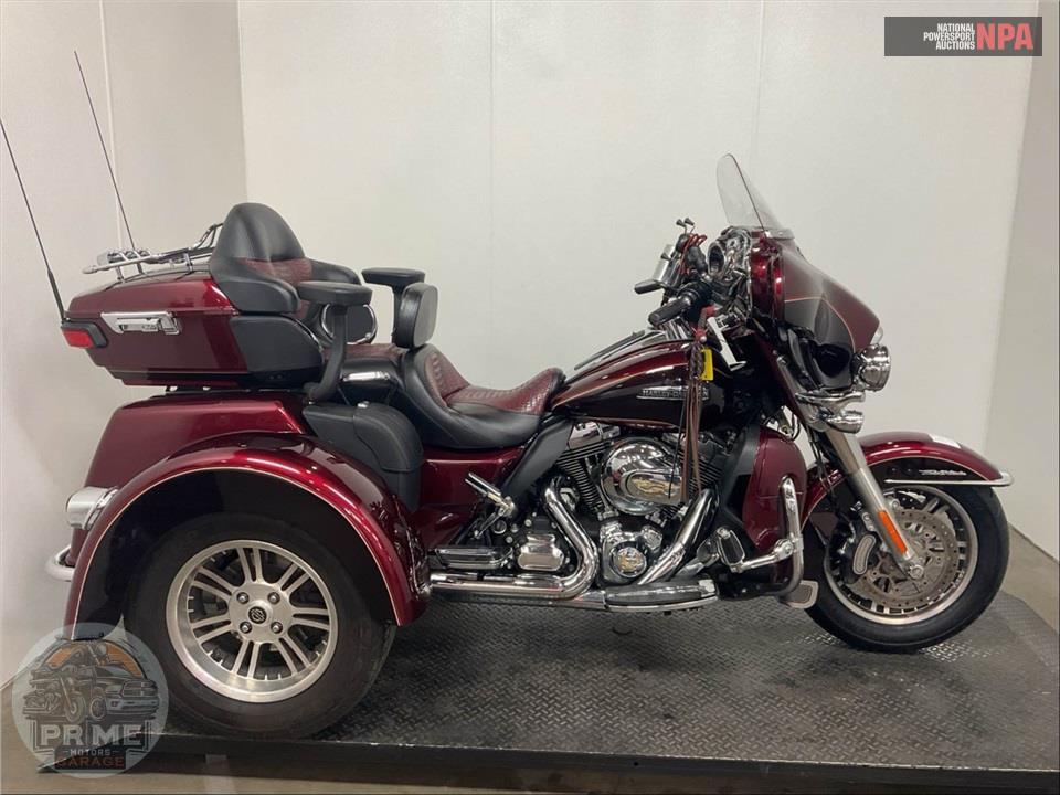 2014 Harley-Davidson FLHTCUTG TRIGLIDE ULTRA CLASSIC — фото 1