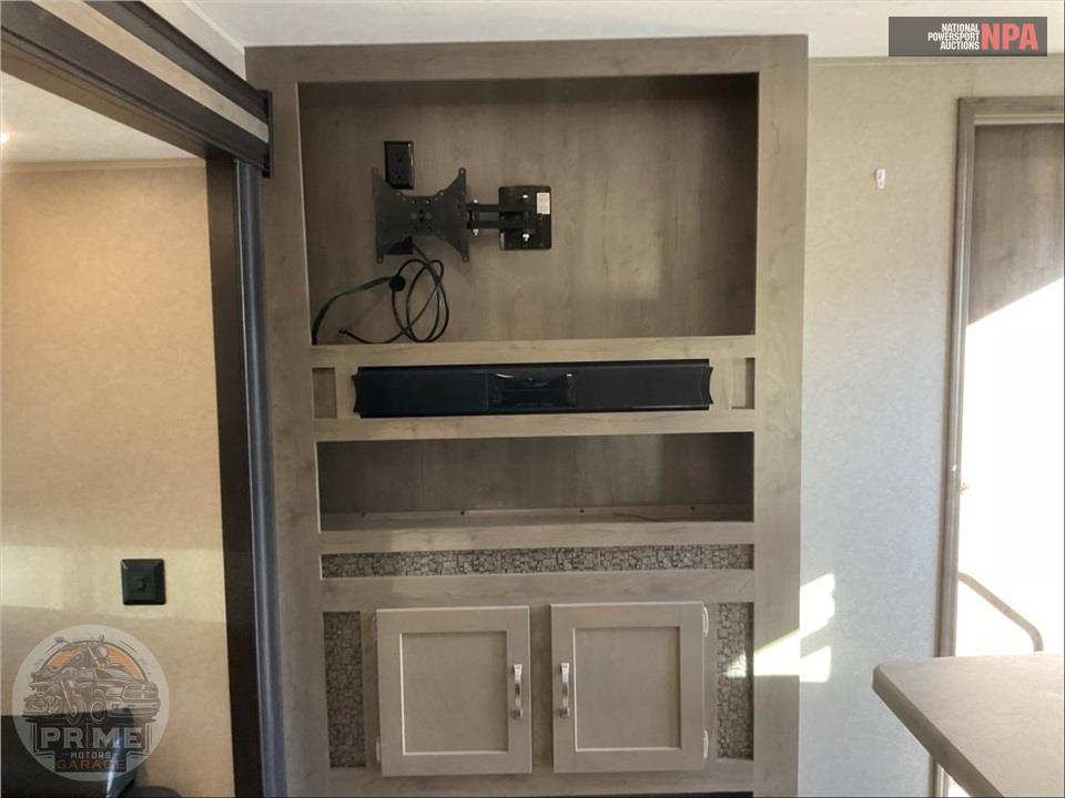 2019 Palomino By Forest River M-32RBFQ - PUMA SERIES — фото 22
