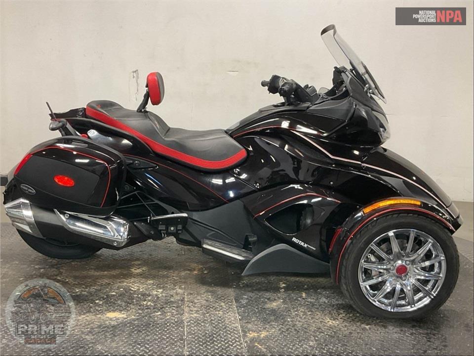 2013 Can-Am SPYDER ST LIMITED — фото 1