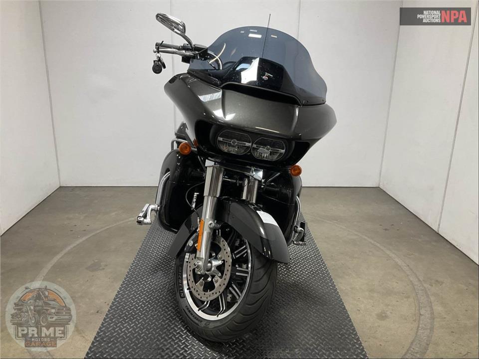 2019 Harley-Davidson FLTRU ROAD GLIDE ULTRA — фото 2