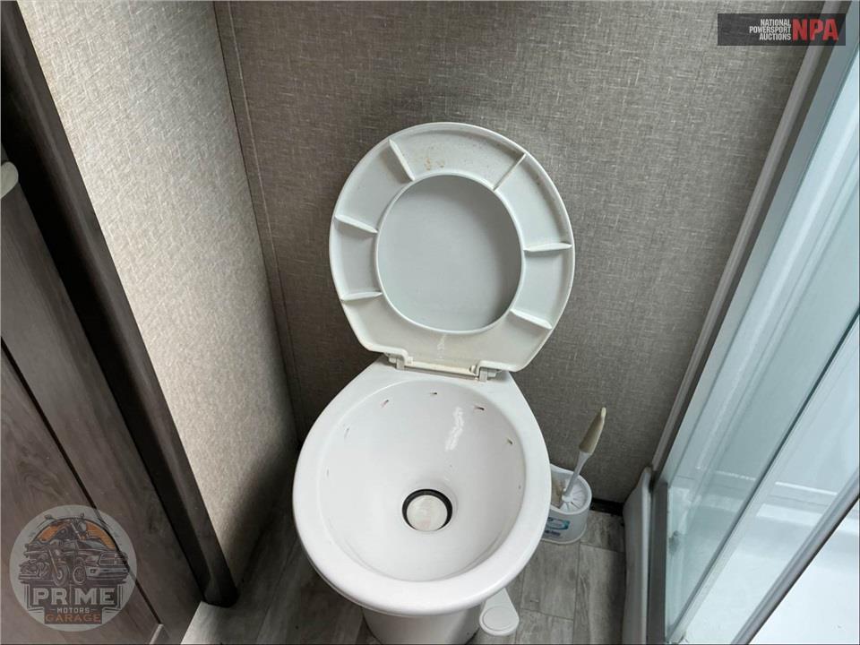 2022 Grand Design Recreational Vehicles M-303RLS REFLECTION FIFTH WHEEL SERIES — фото 16