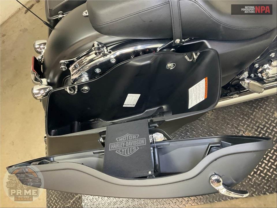 2015 Harley-Davidson FLTRX ROAD GLIDE — фото 17