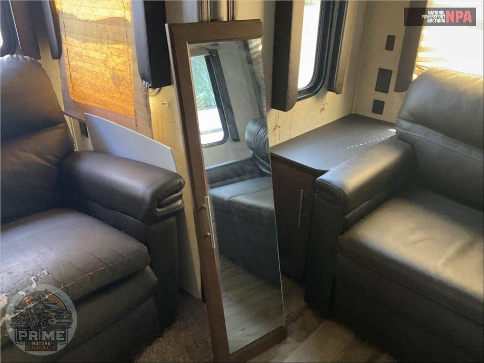 2019 Keystone Rv M-30 RLS - COUGAR FIFTH WHEEL SERIES — фото 22