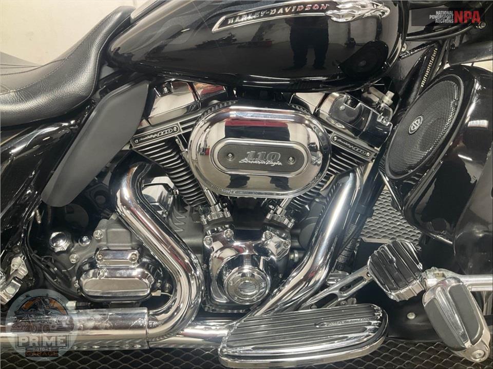2012 Harley-Davidson FLHXSE3 SCREAMIN EAGLE — фото 6