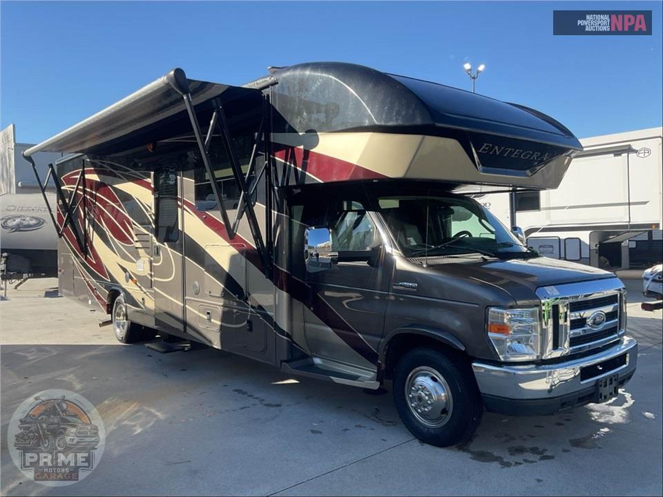 2019 Entegra Coach M-30X 450HP FORD - ESTEEM SERIES — фото 1