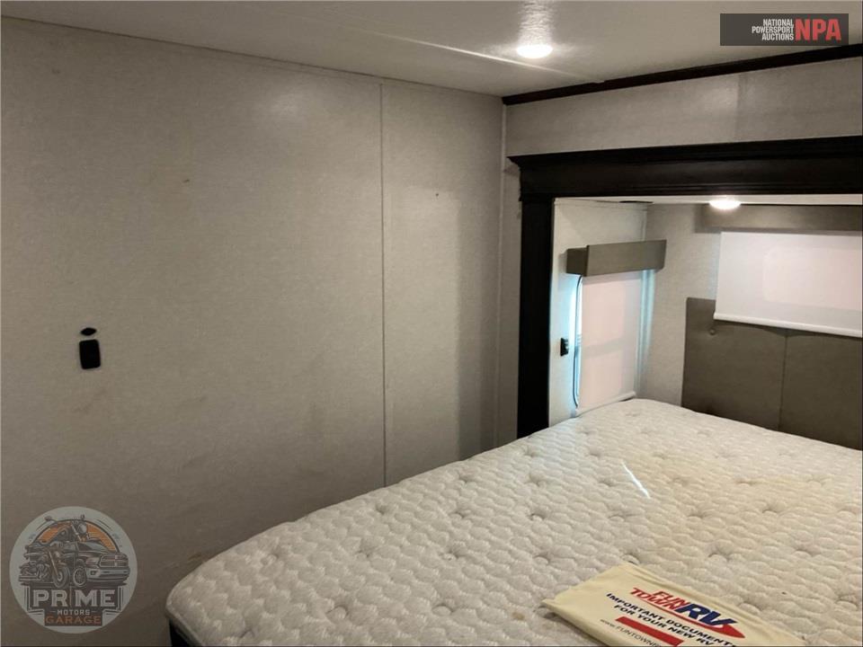 2021 Coachmen By Forest River M-398 MBL - BROOKSTONE FIFTH WHEEL SERIES — фото 11