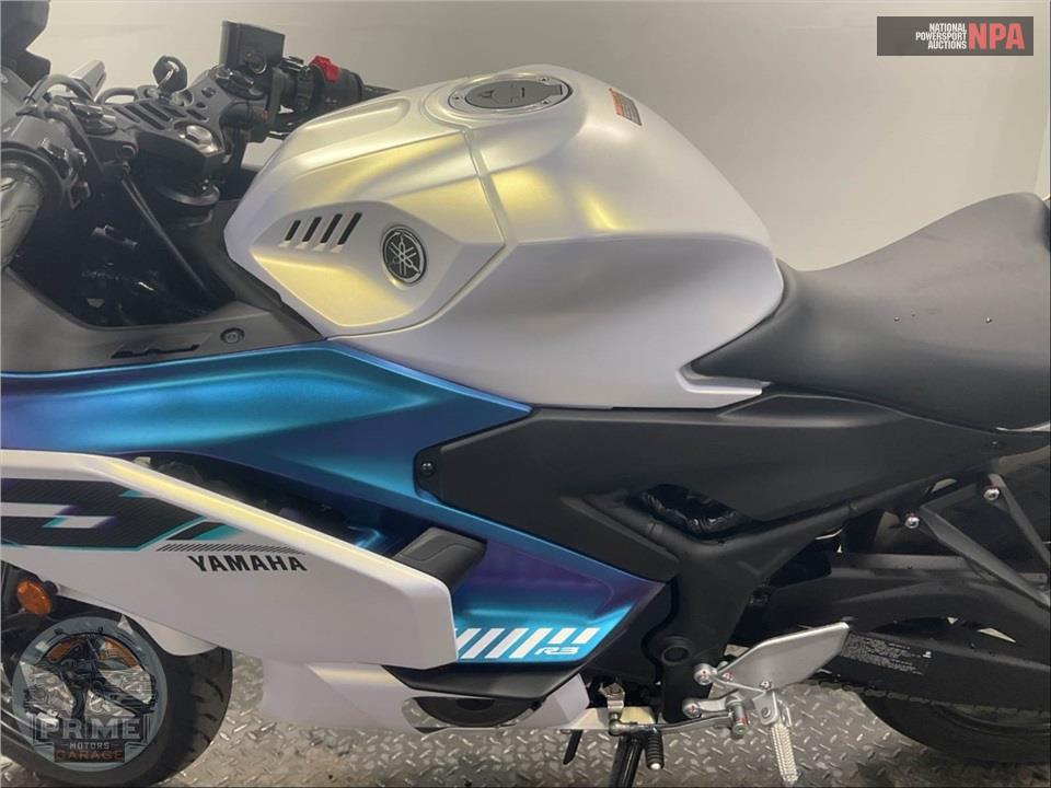 2025 Yamaha YZF-R3 — фото 6