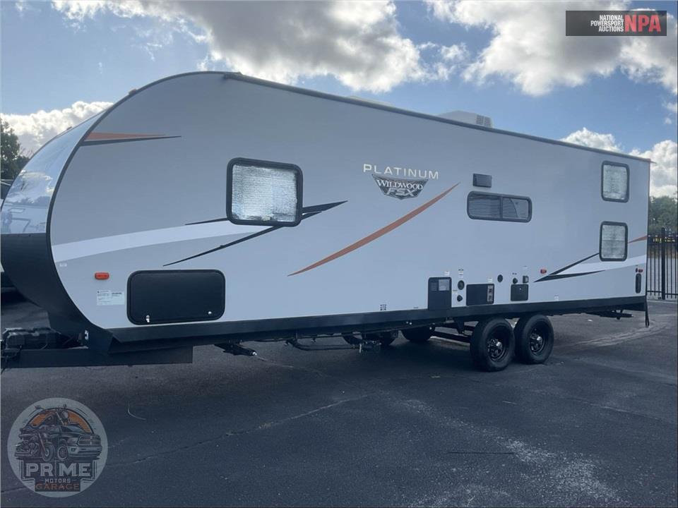 2023 Wildwood By Forest River M-270RTKX - FSX PLATINUM TOY HAULER SERIES — фото 2