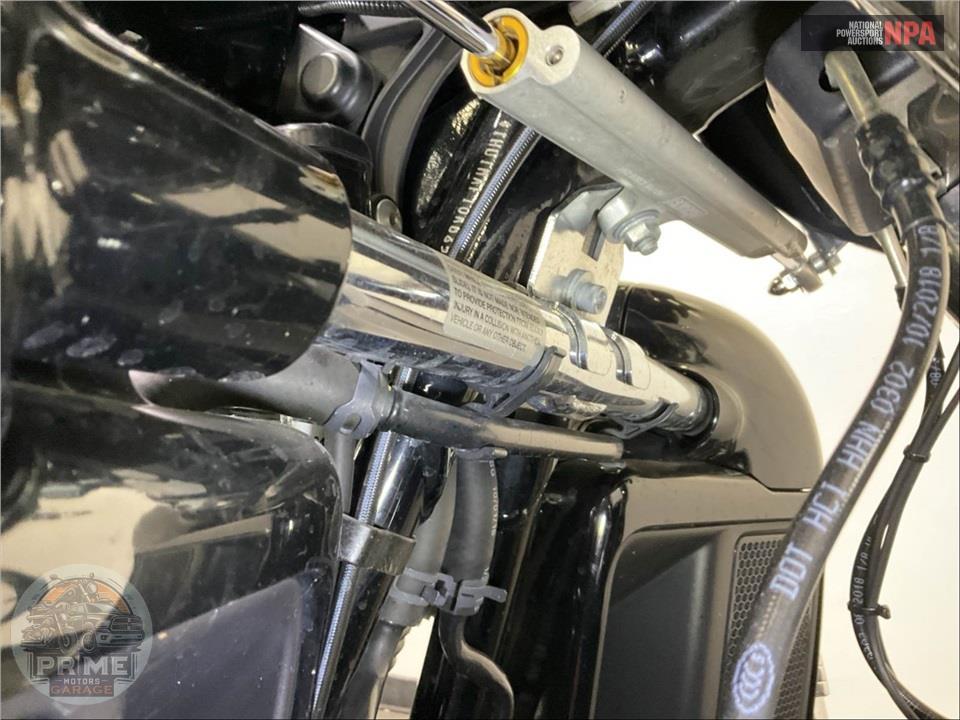 2019 Harley-Davidson FLHTCUTG TRI GLIDE ULTRA — фото 12