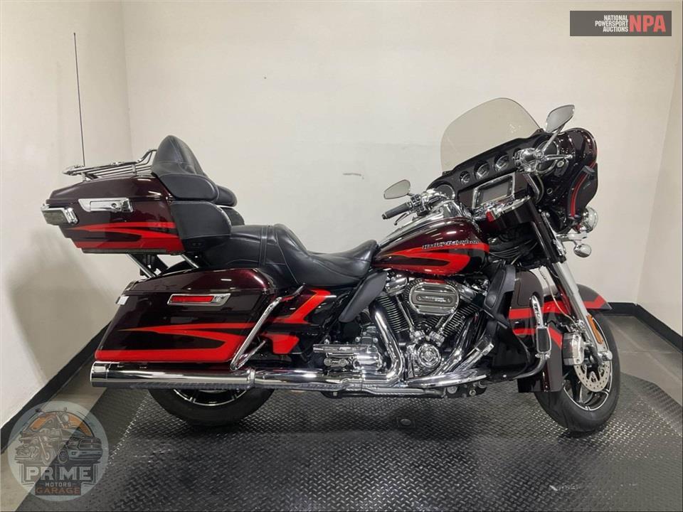 2017 Harley-Davidson FLHTKSE CVO ULTRA LIMITED — фото 1