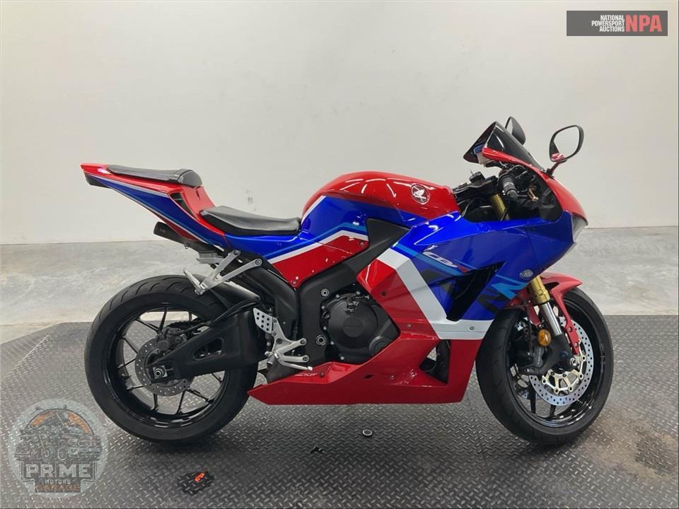 2022 Honda CBR600RR — фото 7