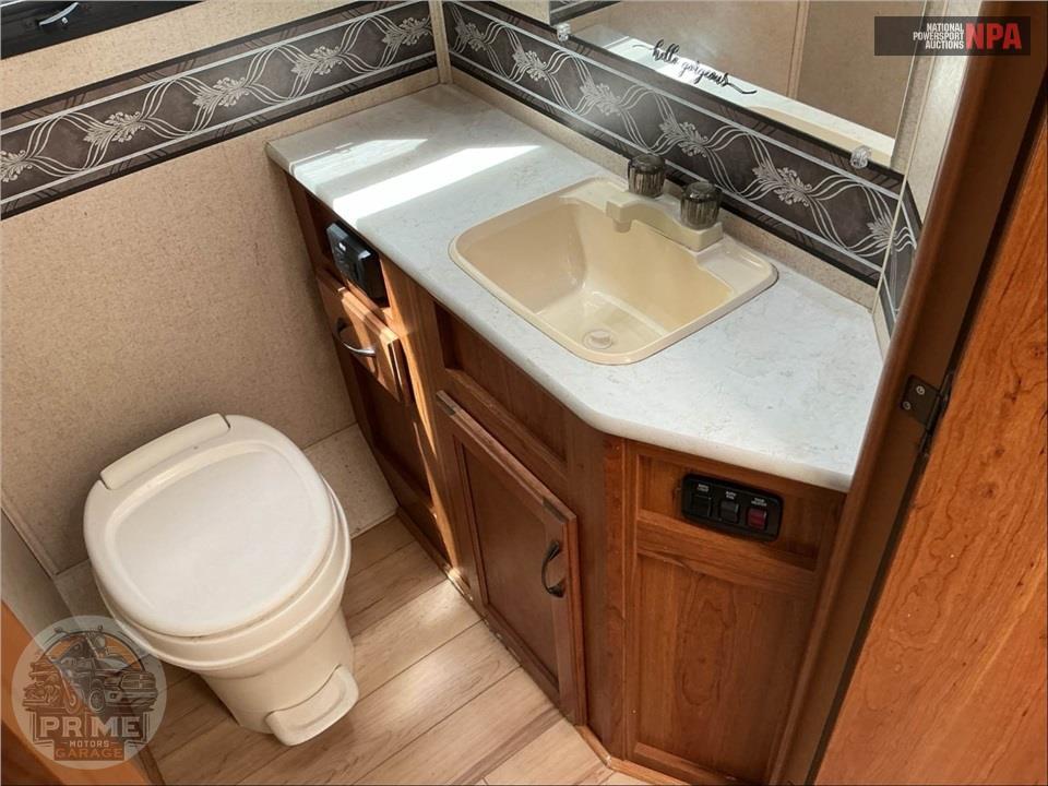 2016 Sunseeker By Forest River M-3050S FORD E450 6.8 LITER — фото 21