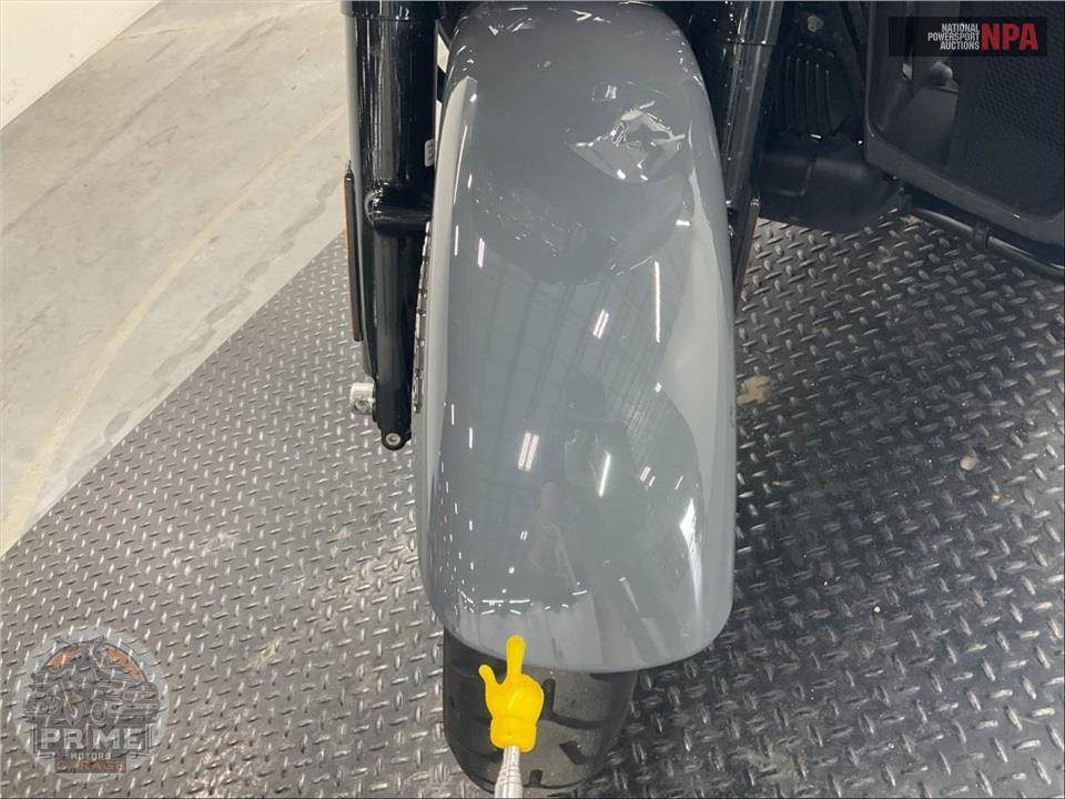2022 Harley-Davidson FLTRK ROAD GLIDE LIMITED — фото 13