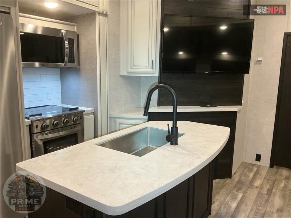 2023 Highland Ridge Rv M-395BHS - OPEN RANGE FIFTH WHEEL SERIES — фото 8