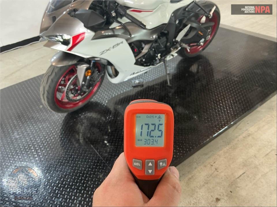 2025 Kawasaki ZX636KSFAL NINJA ZX-6R — фото 8