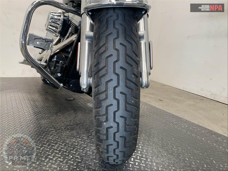 2019 Harley-Davidson FLDE DELUXE — фото 16