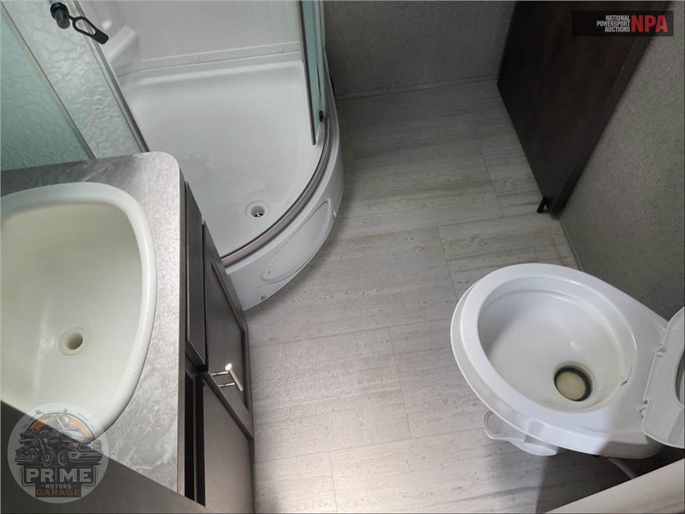 2020 Rockwood By Forest River M-2910SB - ULTRA LITE SERIES — фото 17