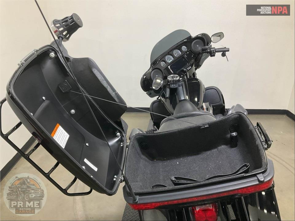 2023 Harley-Davidson FLHTK ELECTRA GLIDE ULTRA LIMITED — фото 26