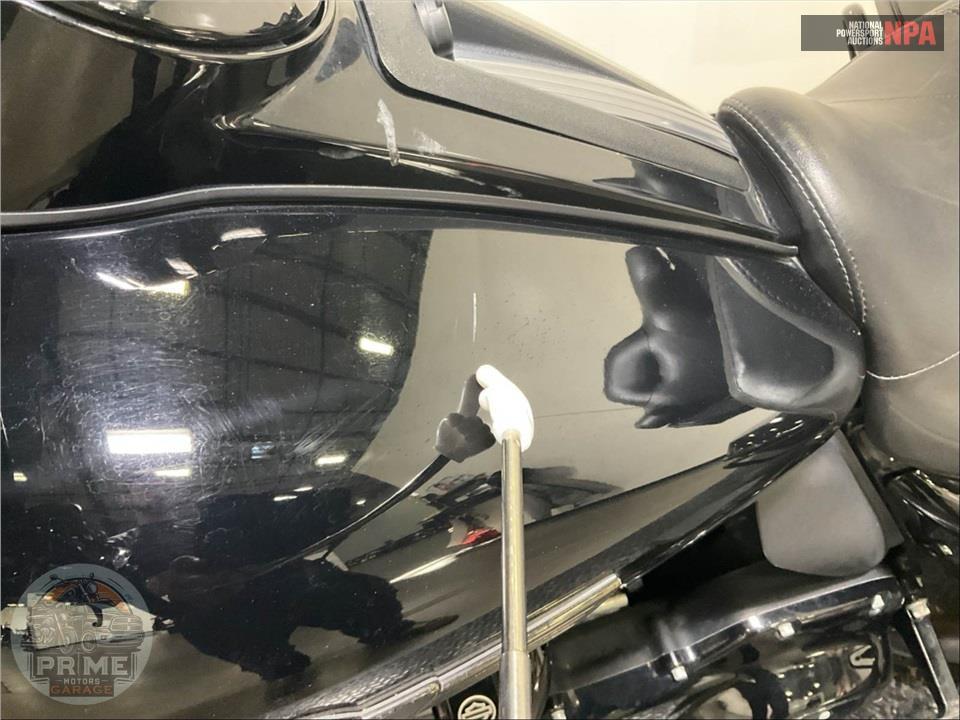 2023 Harley-Davidson FLHTK ELECTRA GLIDE ULTRA LIMITED — фото 19