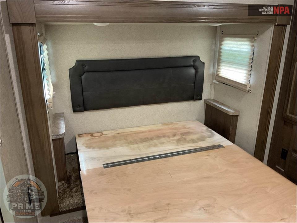 2019 Rockwood By Forest River M-8299BS - SIGNATURE FIFTH WHEEL SERIES — фото 11
