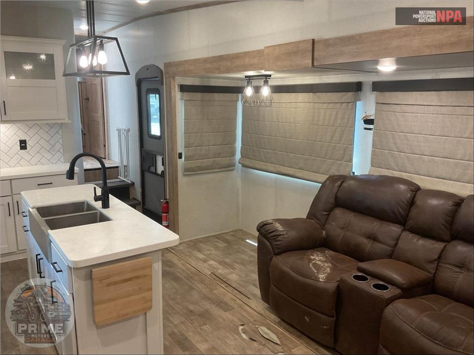 2021 Keystone Rv M-3660 RL ARCADIA FIFTH WHEEL SERIES — фото 8