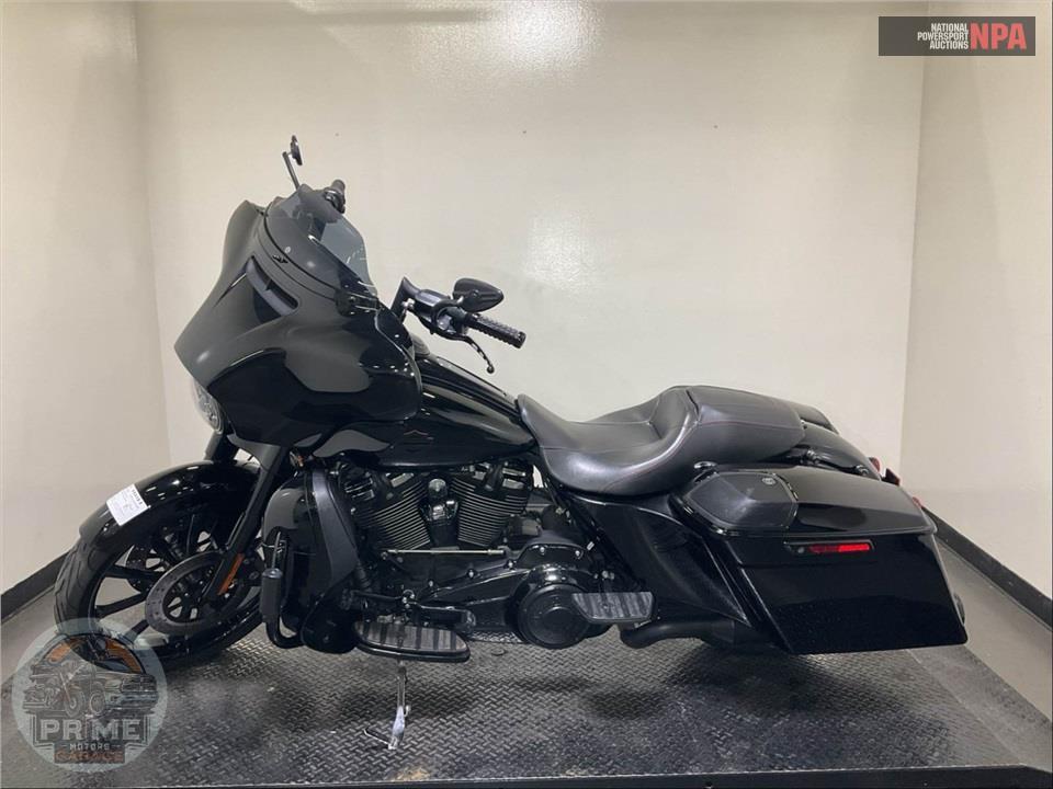 2019 Harley-Davidson FLHXS STREET GLIDE SPECIAL — фото 3