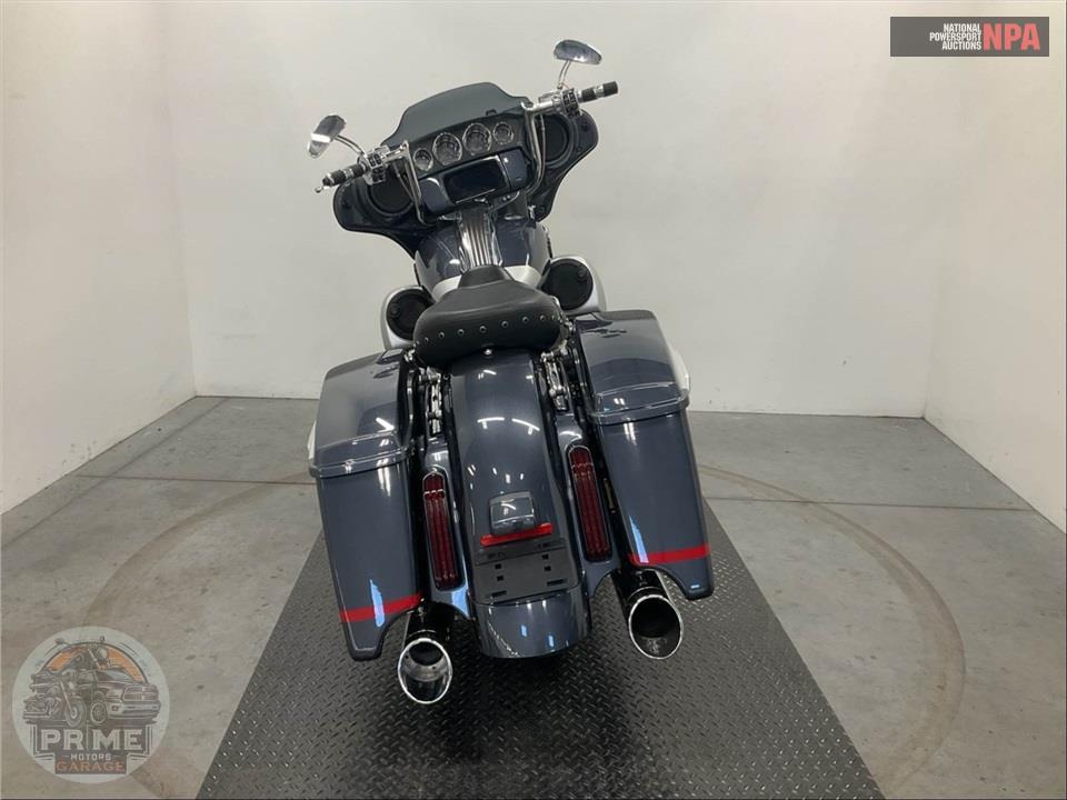 2019 Harley-Davidson FLHXSE CVO STREET GLIDE — фото 4