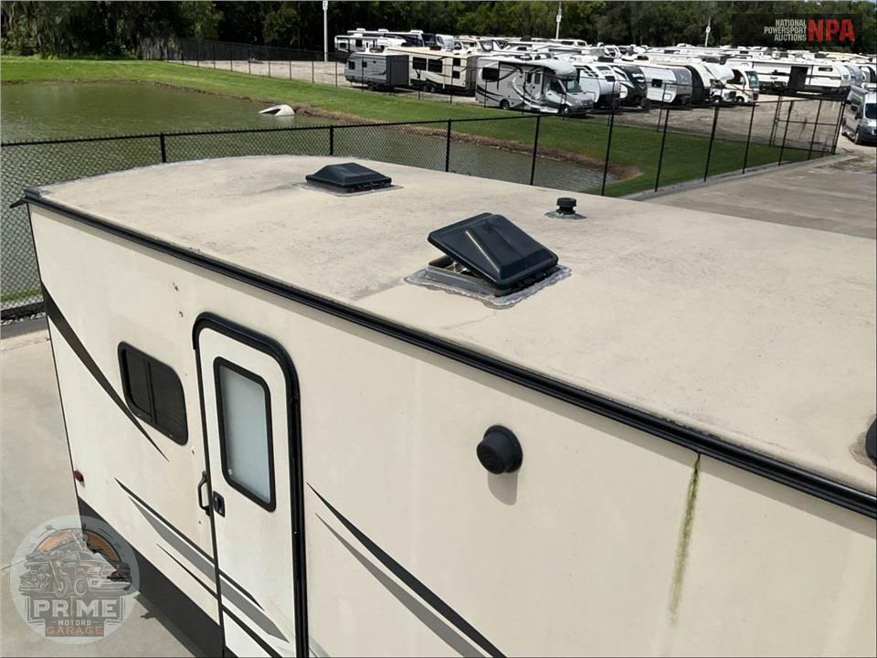 2019 Crossroads Rv M-32 FB - VOLANTE SERIES — фото 47