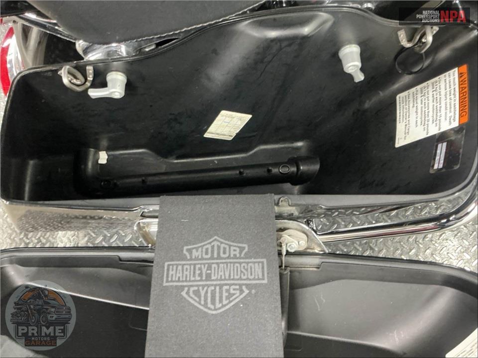 2016 Harley-Davidson FLTRU ROAD GLIDE ULTRA — фото 26