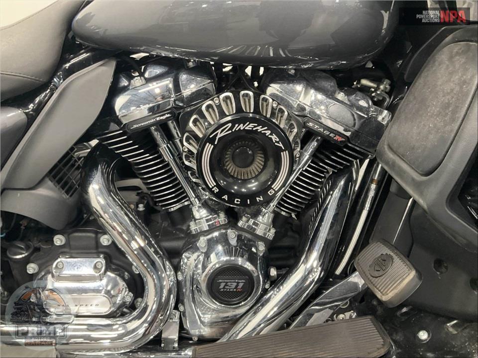 2022 Harley-Davidson FLTRK ROAD GLIDE LIMITED — фото 6