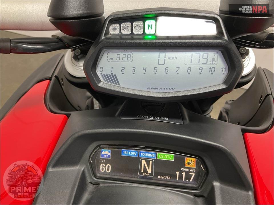 2013 Ducati DIAVEL CARBON — фото 5