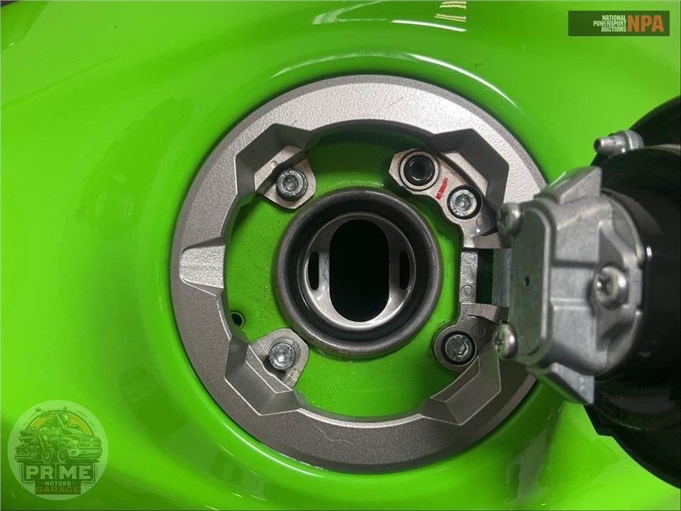 2023 Kawasaki EX400GPFAN NINJA 400 KRT (ABS) — фото 12