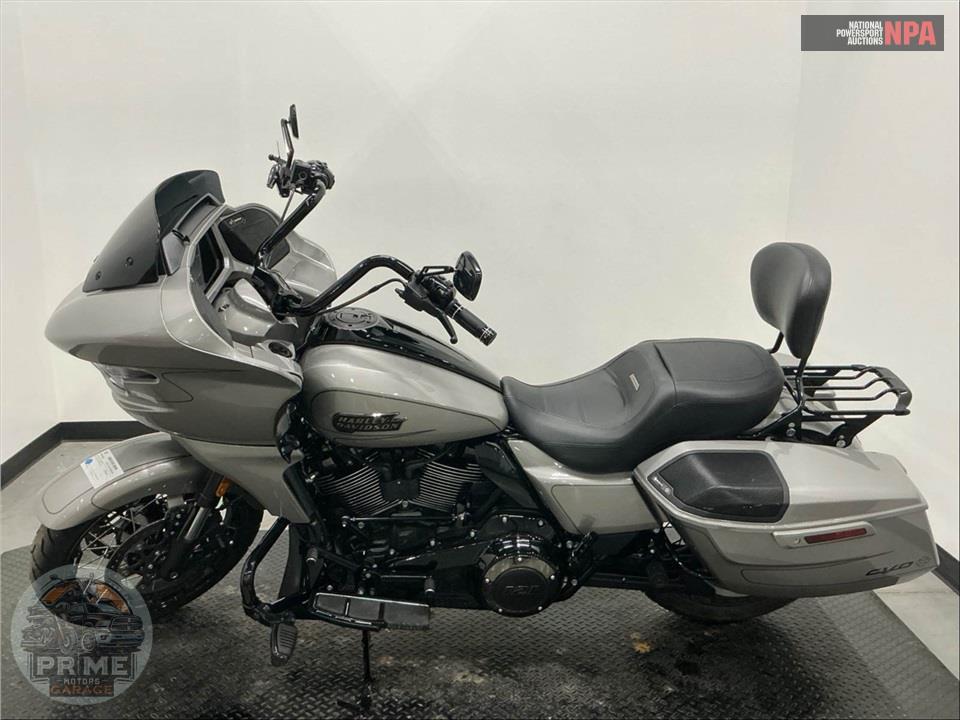2023 Harley-Davidson FLTRXSE CVO ROAD GLIDE — фото 3