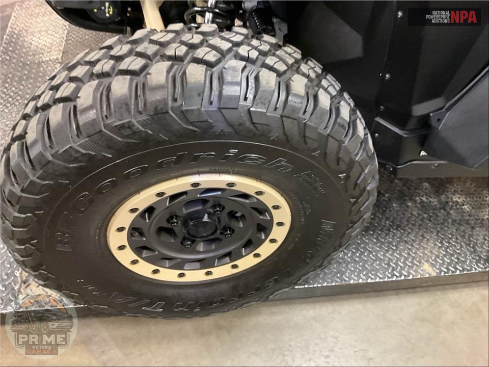 2023 Can-Am MAVERICK X3 X RC  TURBO RR 72 — фото 19