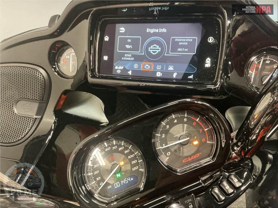 2022 Harley-Davidson FLTRKSE CVO ROAD GLIDE LIMITED — фото 5