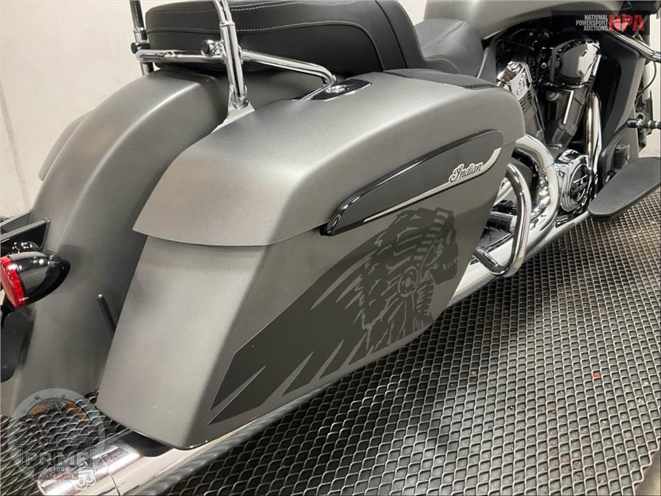 2021 Indian Motorcycle CHALLENGER (BLACK) — фото 19