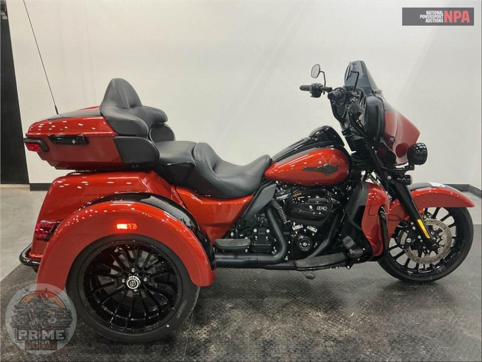 2025 Harley-Davidson FLHTCUTG TRI GLIDE ULTRA CLASSIC — фото 1
