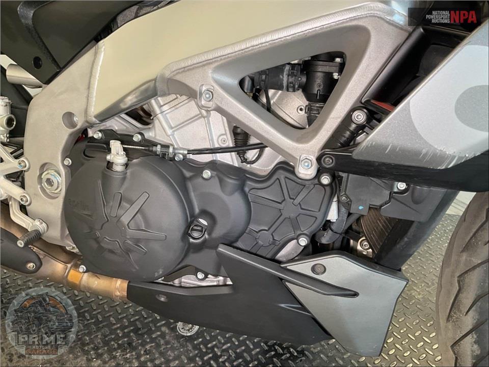2023 Aprilia TUONO V4 RR 1100 — фото 6