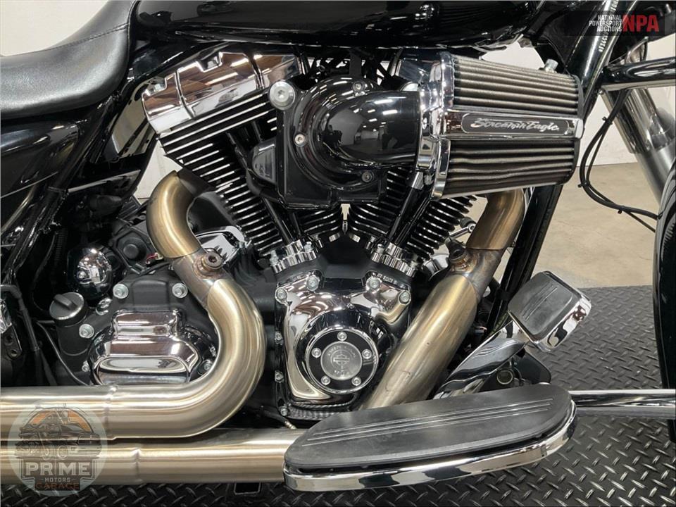 2014 Harley-Davidson FLHXS STREET GLIDE — фото 6